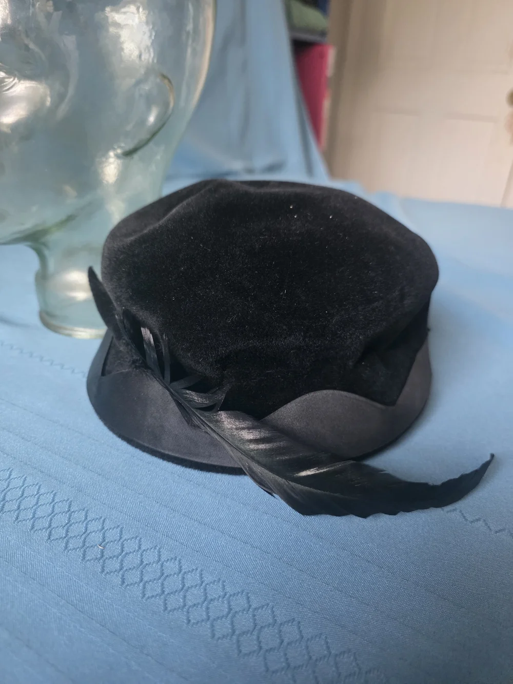 VTG 1950s Roberta Bernays Black Velour Feather Tilt Hat Italian Opera Body